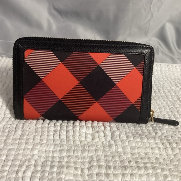 Vera Bradley Georgia Zip Around Wallet in Black & Red Buffalo Check - Picture 3 of 10